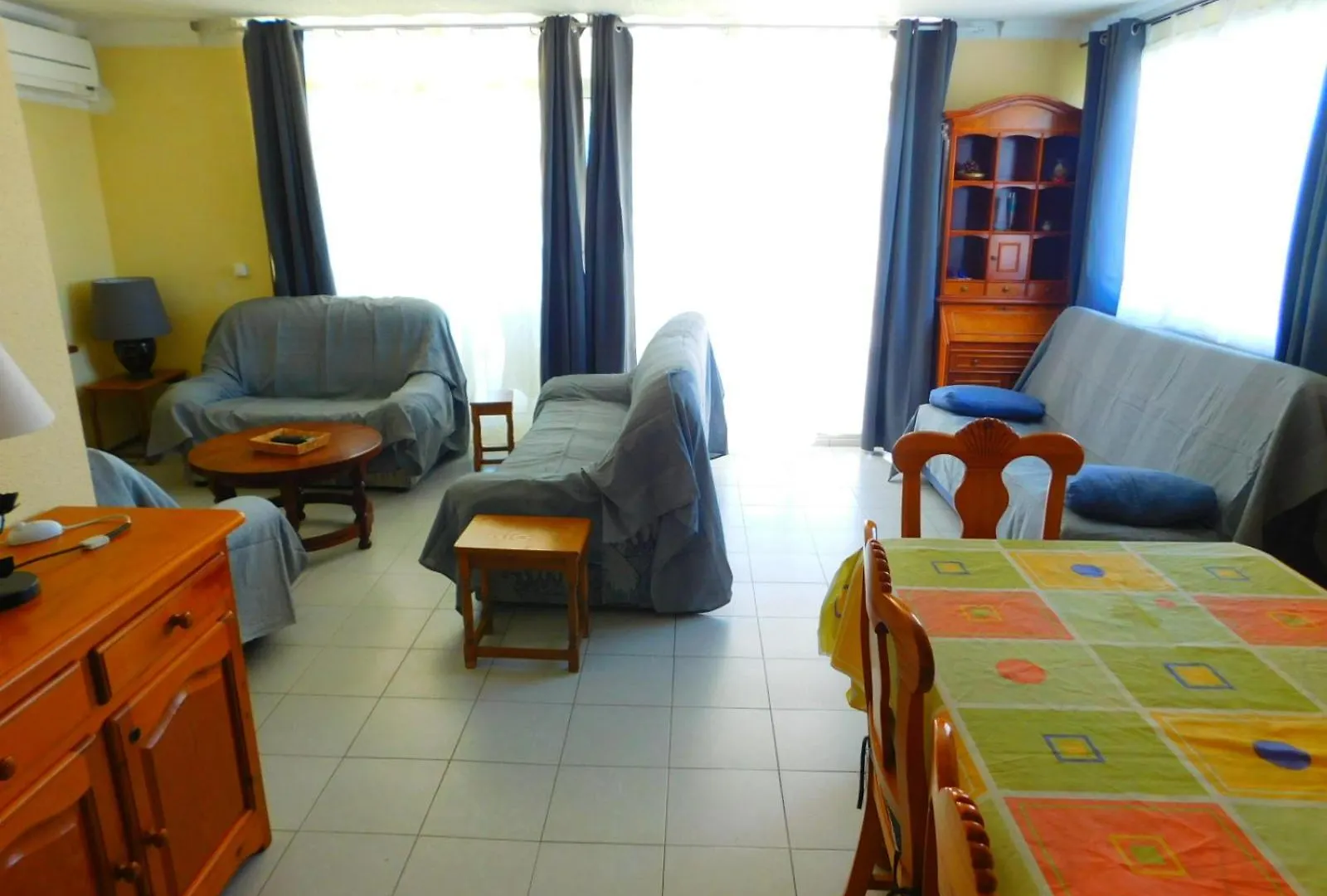 Apartmán Gmid Immo A-229 Piso Atico Amina Roses 0*,  Španělsko